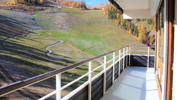 Unclassified image, 1 of 16, button - Ski-in/ski-out & foot of the slopes, 10th floor, tv, ski locker, 50m², Vars (Vars)