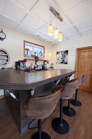 Bar (en el alojamiento)