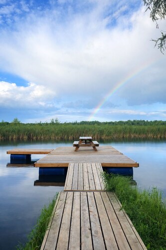 Private 34 acre Retreat wt Farmhouse | Hottub | Bunkie | Trails