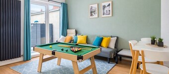 Spacious Home with 4 En-Suites