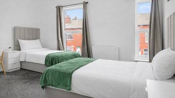 4 bedrooms, iron/ironing board, free WiFi, bed sheets