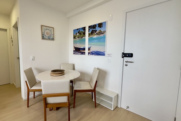Apartment | Dining