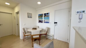 Apartment | Tempat makan