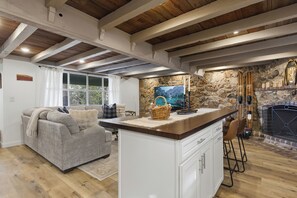 Interior - Hot Tub + Lake Views + Fire Pit - Private Retreat (Osage Beach)