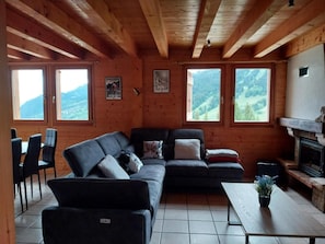 Fireplace - Chalet, wifi, balcony, fireplace or stove, parking, tv, 124m², Les Gets (Les Gets)