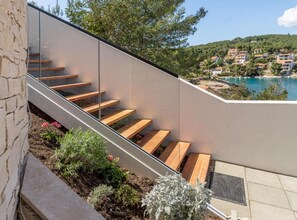 Villa (FourBedroom Villa with Pool) | Staircase