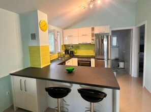 Appartamento (Two Bedroom Apartment With Terrace an) | Cucina privata | Frigorifero