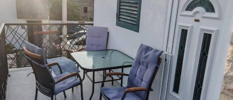 Studio (Studio apartment (ground floor 1)) | Terrace/patio