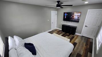 Bügeleisen/Bügelbrett, WLAN, Bettwäsche