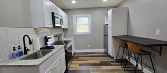 Minutes from Mercedes-Benz Stadium+GWCC+State Farm Arena