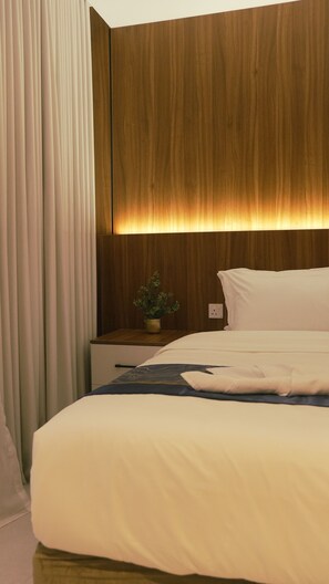 Estudio económico, vistas a la ciudad | Sistema de insonorización, wifi gratis, ropa de cama