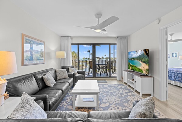 TV - Lagoon & Gulf Views, Steps to the Beach, Beautifully Updated Condo (Sanibel)