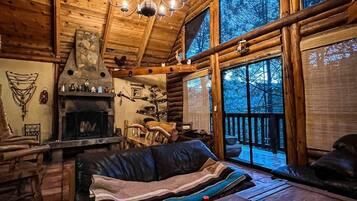 Télévision, cheminée