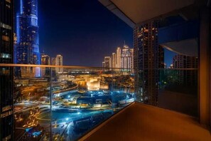 Luxury Apartment, Balcony, City View | Balcony view - Vogue| Opera Grand near Dubai Mall | Burj Khalifa (Dubai)