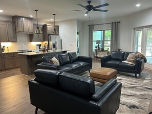 Unclassified image, 2 of 47, button - Driftwood Lodge on Lake Harding - On Quiet Cove with Kayaks and more (Valley)