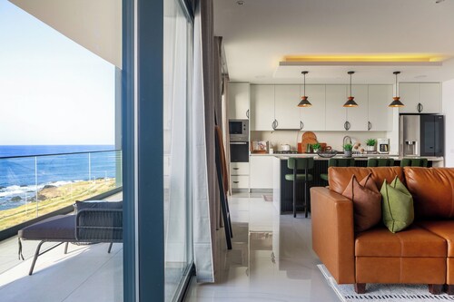 LUXURIOUS OCEAN VIEW 3 BDRM CONDO IN PRESTIGOUS PALMAREJO BAIXO PRAIA,CAPE VERDE