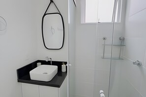 Comfort Apartment | Bathroom