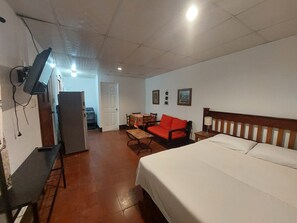 Studio Standard, patio, vue jardin | Wi-Fi gratuit