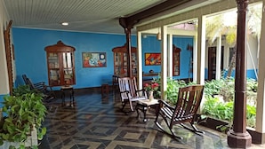 Ảnh chưa phân loại, 2 trong số 64 ảnh, nút