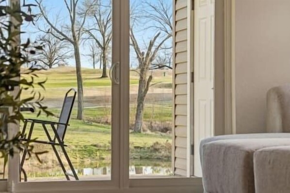 Interior - Stay & Play – Golf Front Condo at Holiday Hills (Branson)