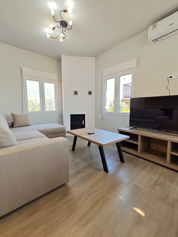 Exterior - Olive Garden Farmhouse (Kalamata)