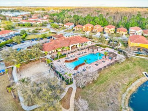 Exterior - Star Wars Galactic Experience•8 BRM, Sleeps 20, free heated private pool (Kissimmee)
