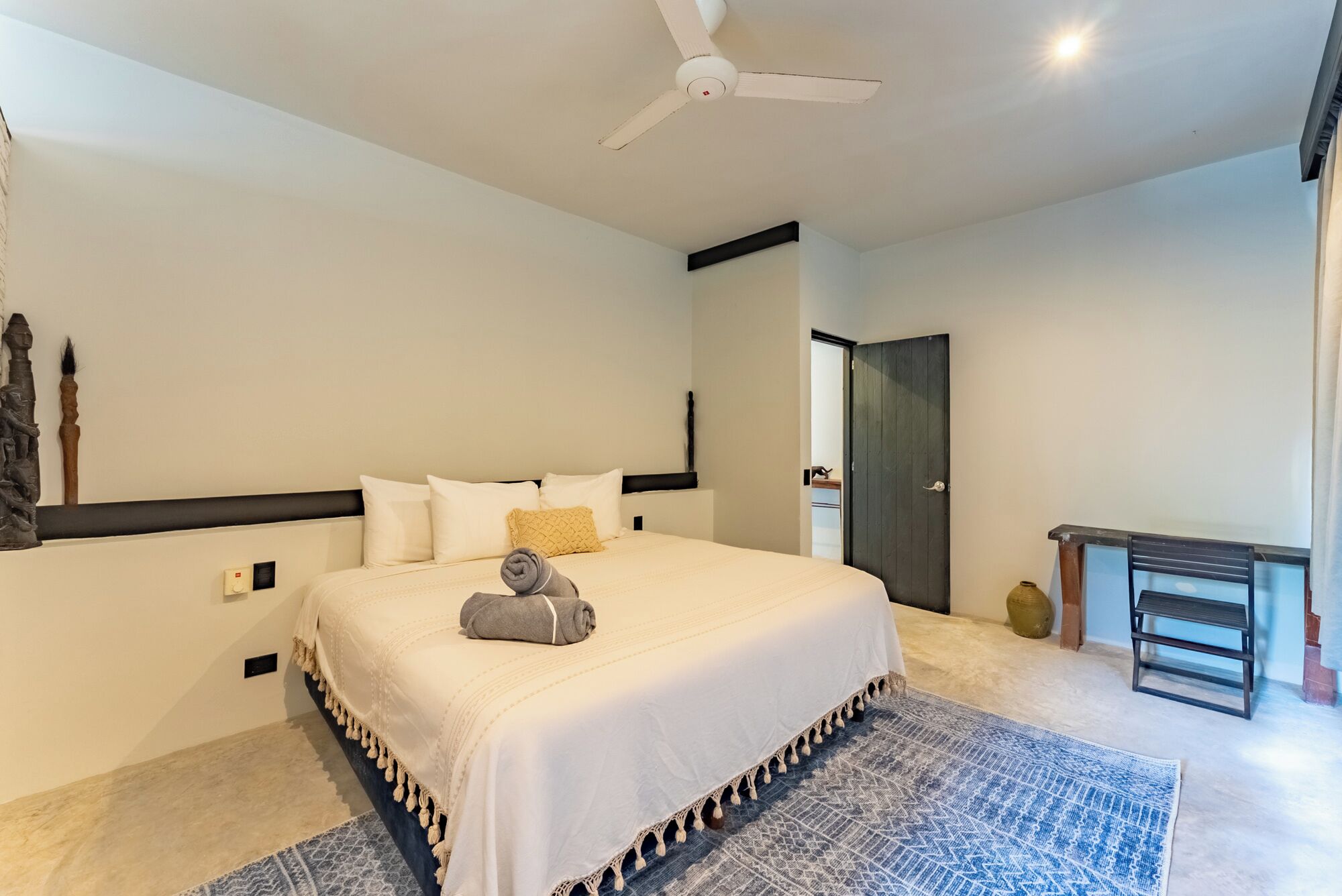 Comfort Double Room, Garden View, Beachside | In-room safe, laptop workspace, free WiFi