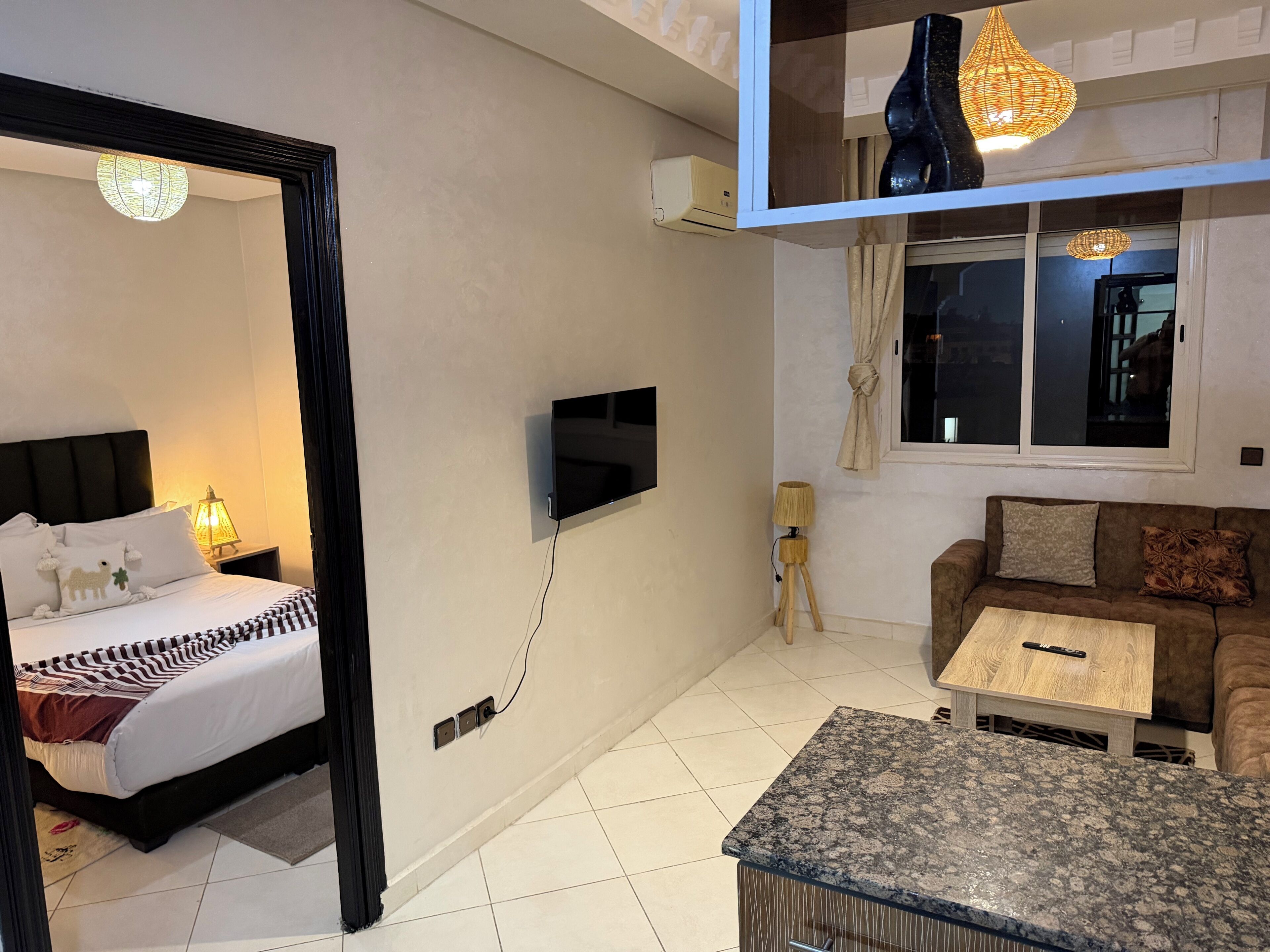 Studio Classique, vue ville | Coin séjour