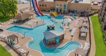 LUXURY 4br/3ba sleeps 12 at Bridges Bay. RARE 2 king rooms w/ ensuite baths!