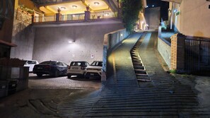 Property grounds - Taormina Home La Terrazza di Fede. 5 minutes walk from downtown. Private car park (Taormina)