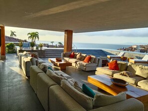 Terrace/patio - Romantic Zone, Large 3 Bedroom 3 Bathroom Apartment (Puerto Vallarta)