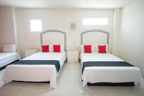 غرفة عادية ثلاثية