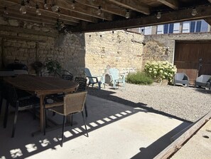 Outdoor dining - La Forge - BISSEUIL - Gîte (BISSEUIL)