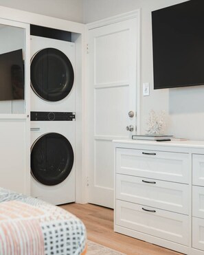 Interior - Spacious Suite: Minutes to Everything! (San Diego)