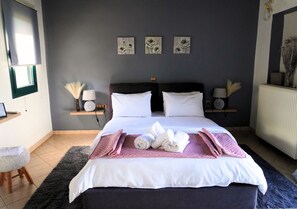 4 bedrooms, free WiFi, bed sheets