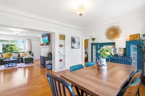 Imagen sin descripción, 5 de 16, botón