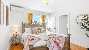 2 quartos, ferros/tábuas de passar roupa, acesso à internet