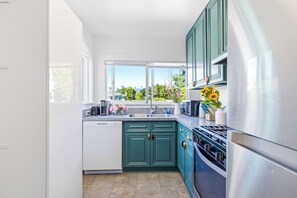 Imagen sin descripción, 4 de 16, botón