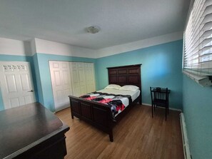 Unclassified image, 3 of 8, button