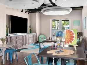 Dining - Marriott villa 2-bedroom in Doral Miami with all amenities! PGA GOLF EVENT week (Miami)
