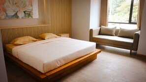 ห้องจูเนียร์สตูดิโอสวีท, วิวภูเขา | โต๊ะทำงาน, Wi-Fi ฟรี