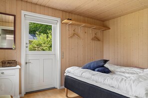 3 bedrooms, free WiFi - Charming holiday home near the Limfjord (Roslev)