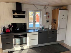 Køleskab, ovn, kogeplade, opvaskemaskine