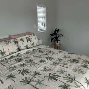 Room - One8Endeavour -A serene space designed for peace, comfort, and quiet relaxation. (Tauranga)