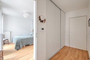 1 soverom, strykejern/-brett, wi-fi (inkludert) og sengetøy