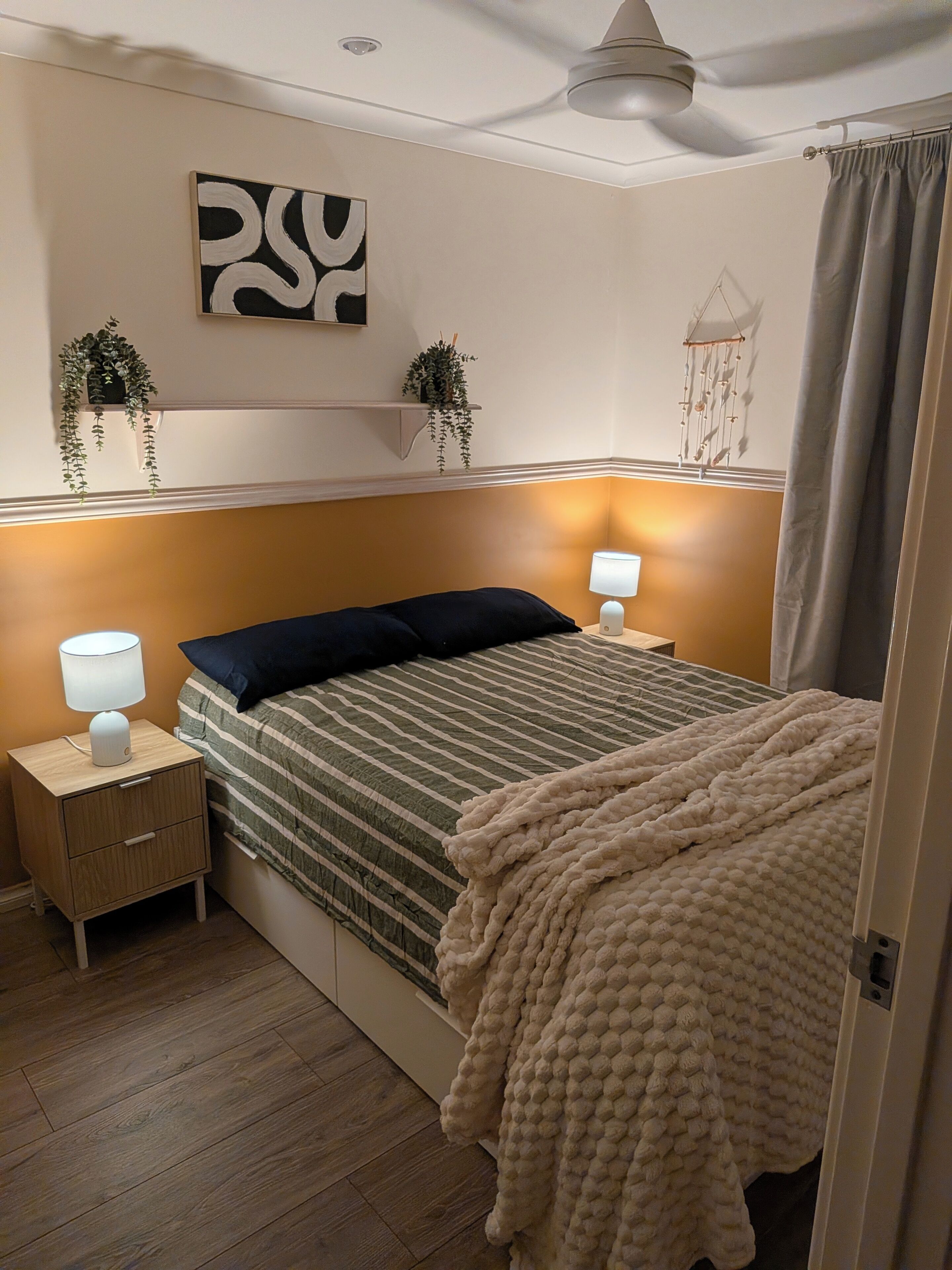 3 bedrooms, iron/ironing board, WiFi, bed sheets