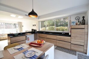 Dining - CAPBRETON "CARPE DIEM" Magnificent house with swimming pool for 10 people (CAPBRETON)