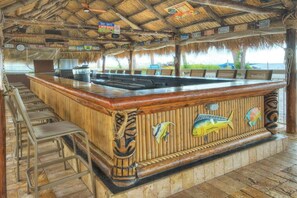 Bar (en el alojamiento)