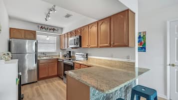 Microwave, oven, stovetop, dishwasher