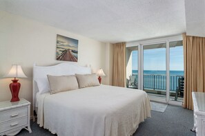 6 bedrooms, iron/ironing board, free WiFi, bed sheets - Two oceanfront units, side by side. Perfect for extended family and golf group vacations (Myrtle Beach)